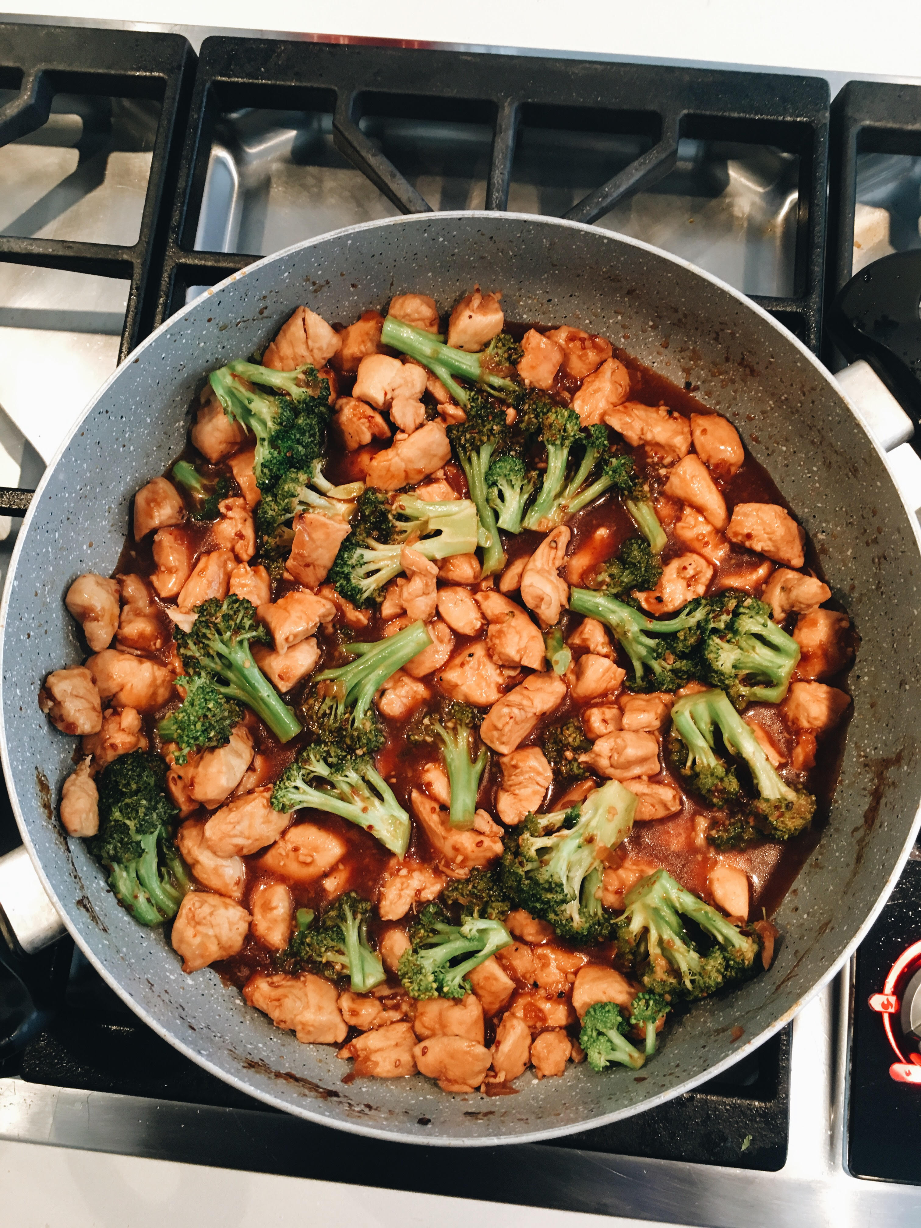 EASY AF DATE NIGHT GARLIC TERIYAKI CHICKEN WITH BROCCOLI